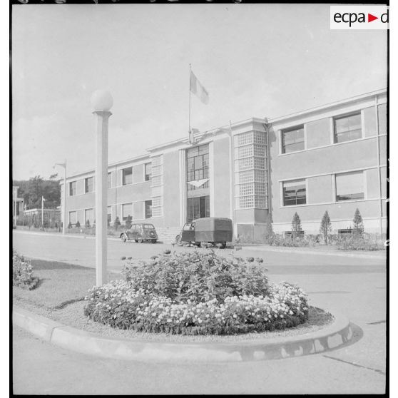 Le bâtiment de la direction de l'atelier de réparation de l'armée de l'Air (ARAA) de Limoges.