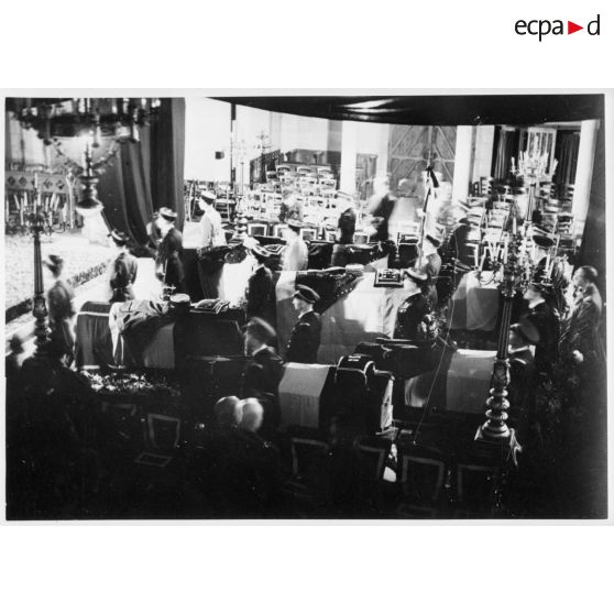 Messe de funérailles en l'église Saint-Louis à Vichy.