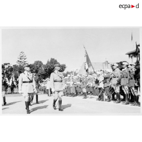 Tournée d'inspection du général d'armée Huntziger au Maroc.