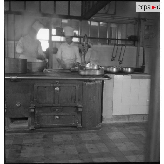 Les cuisines sur une base aérienne.