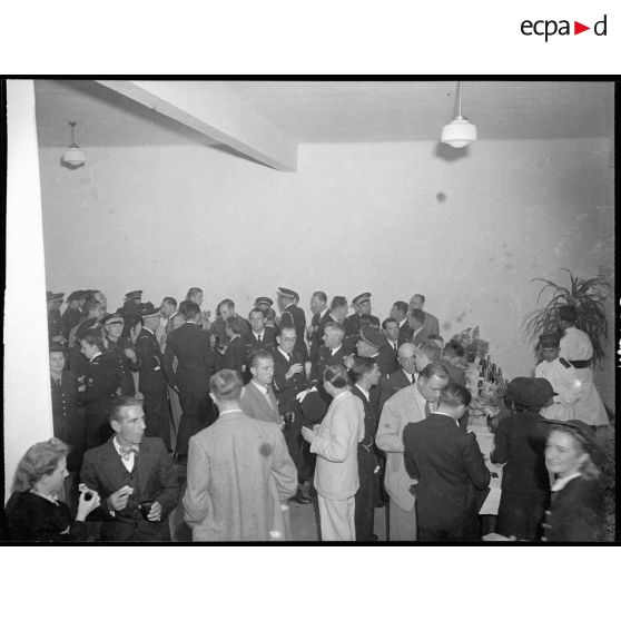 Réception donnée à l'occasion de l'inauguration de la maison de l'aviation à Casablanca.