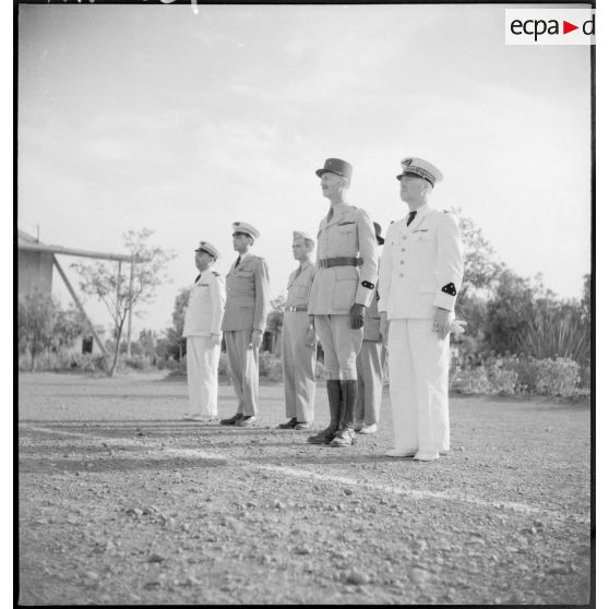 Généraux regardant le baptême de la promotion des EOA de Marrakech.