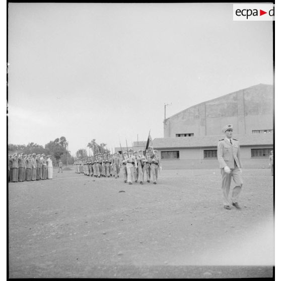 Défilé de la promotion des EOA de Marrakech sur la base aérienne.