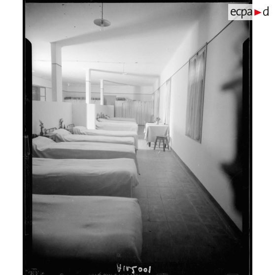 Le dortoir au centre Hélène Boucher.