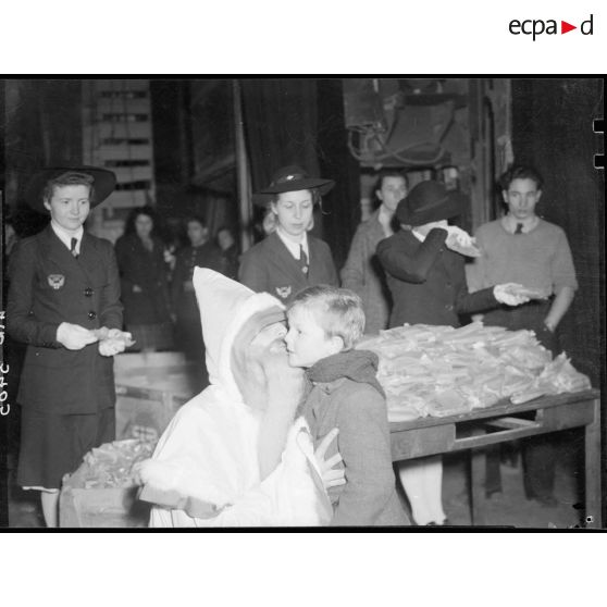 Arbre de Noël de l'Aviation au théatre du Chatelet.