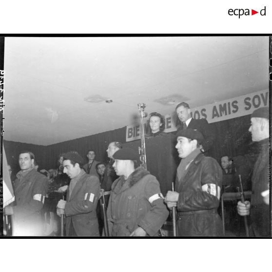 Allocution de Monsieur Bakgorsbey, président du syndicat soviétique des "PTT" à l'usine Gnome et Rhône.