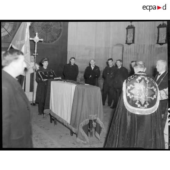 Catafalque du capitaine Charles en l'église du Val-de-Grâce.