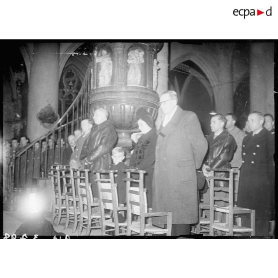 Cérémonie à la mémoire du commandant Marin La Meslée mort au combat en la collégiale Notre-Dame de Dole.