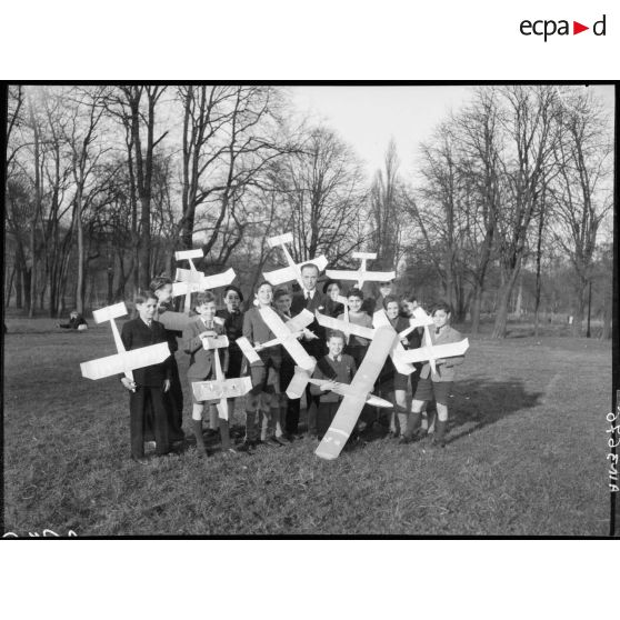 Photographie de groupe d'enfants à Vincennes.