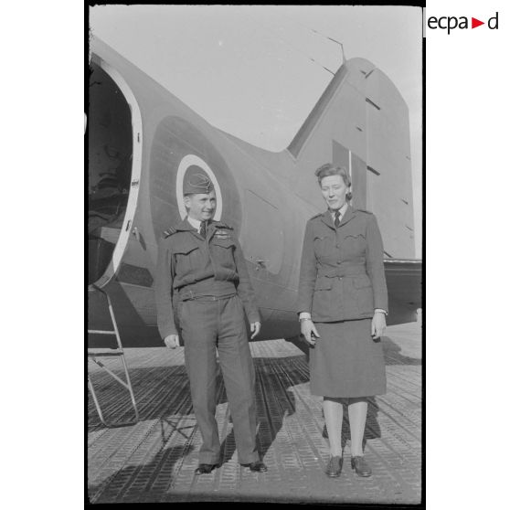 Départ des Tedder sur la base aérienne de Maison blanche.