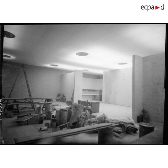 La salle du fond de l'exposition.