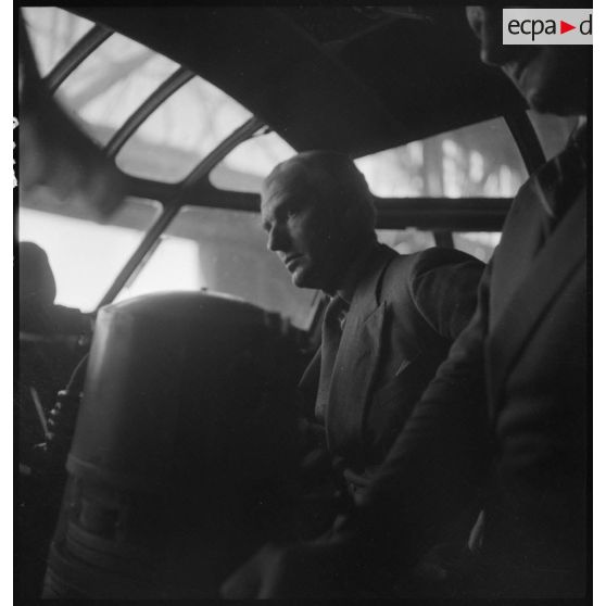 Visite du Laté-631 par Lord Beaverbrook.