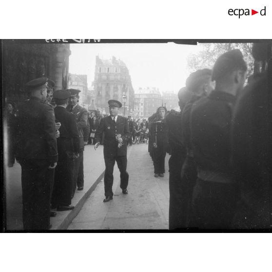 Arrivée du général Bouscat.