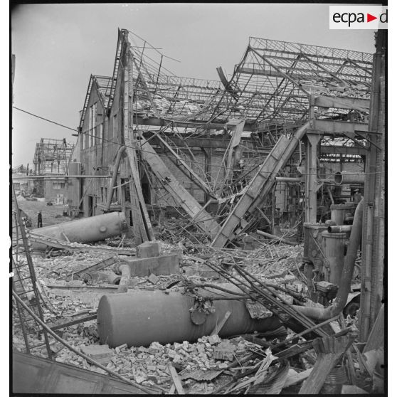 Les ruines de l'usine Gnome et Rhône à Gennevilliers.