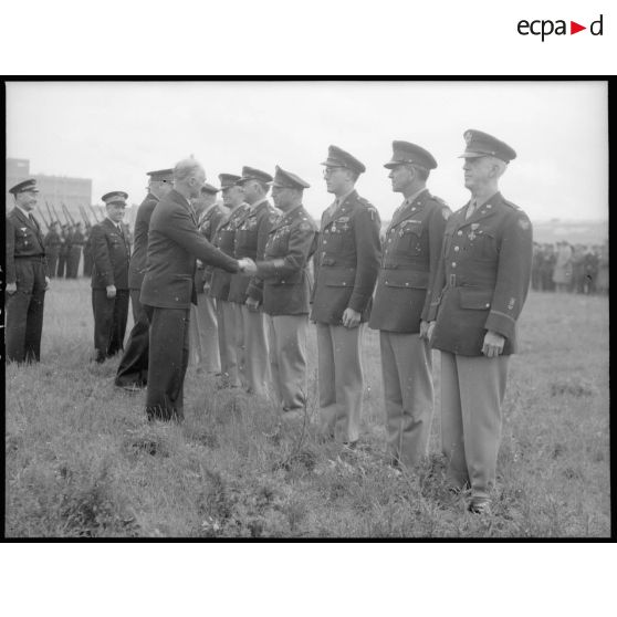 Les félicitations de Charles Tillon.