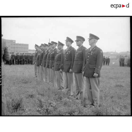 Les officiers américains décorés.
