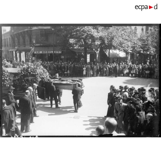 Sortie de l'église.