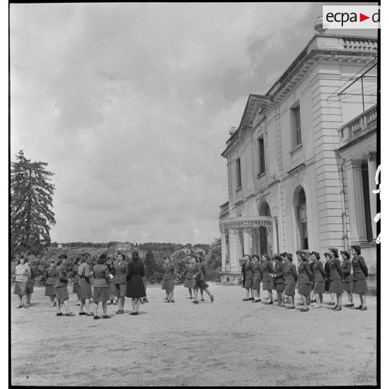 La distribution du courrier.