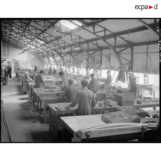 Vues de l'atelier de montage.