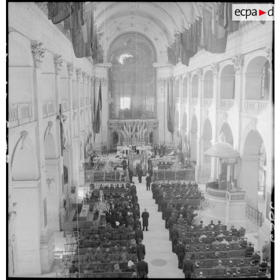 Cérémonie à la chapelle des Invalides.