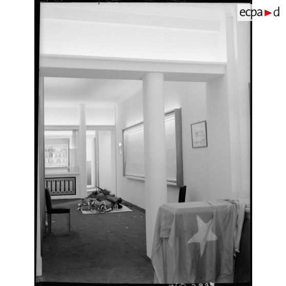 Vue sur la salle d'exposition des groupes.