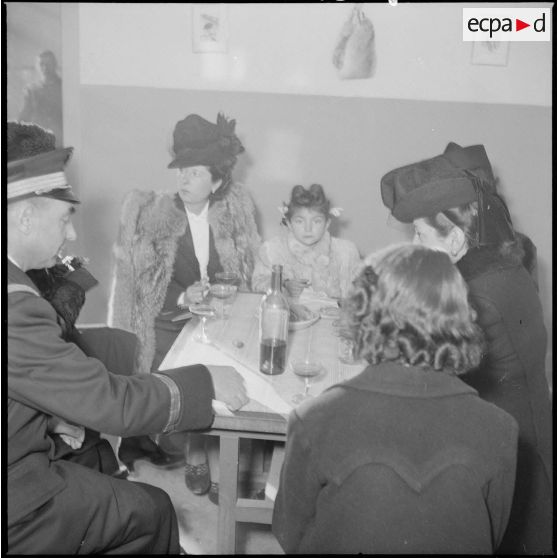 Arbre de Noël à la base de La Martine à Châteauroux.