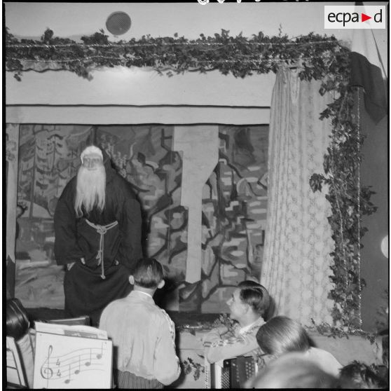 Arbre de Noël à la base de La Martine à Châteauroux.