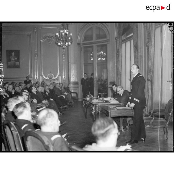 Discours de Bonte à la réunion des directeurs des services des établissements sous la présidence de M. Tillon au cercle interallié.