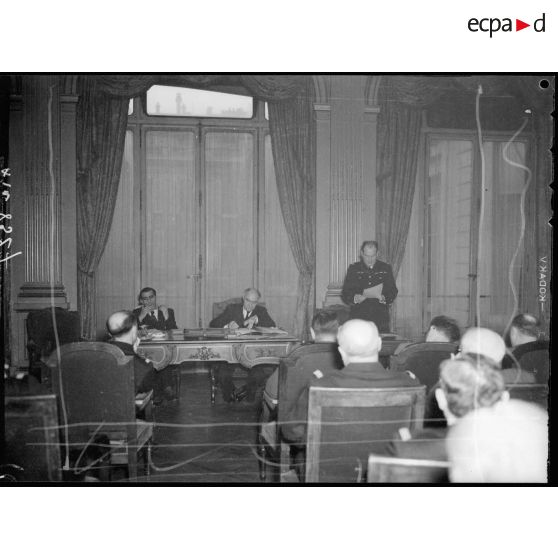 Discours de Montroley à la réunion des directeurs des services des établissements sous la présidence de M. Tillon au cercle interallié.