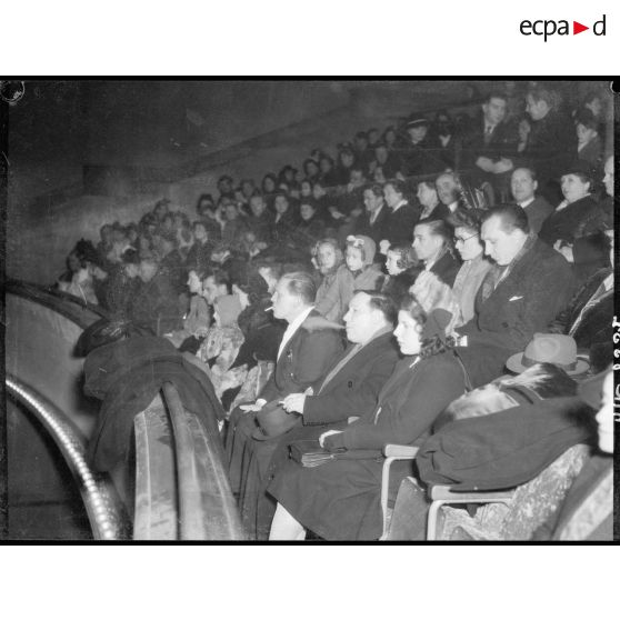 Arbre de Noël à la SNCASO à Suresnes.