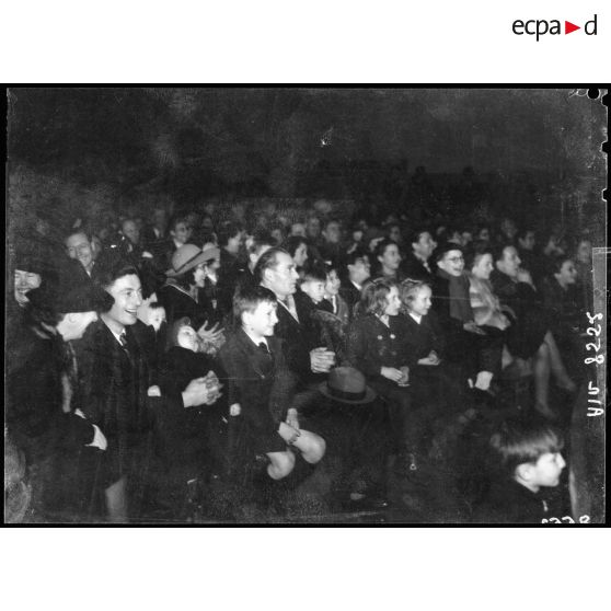 Arbre de Noël à la SNCASO à Suresnes.