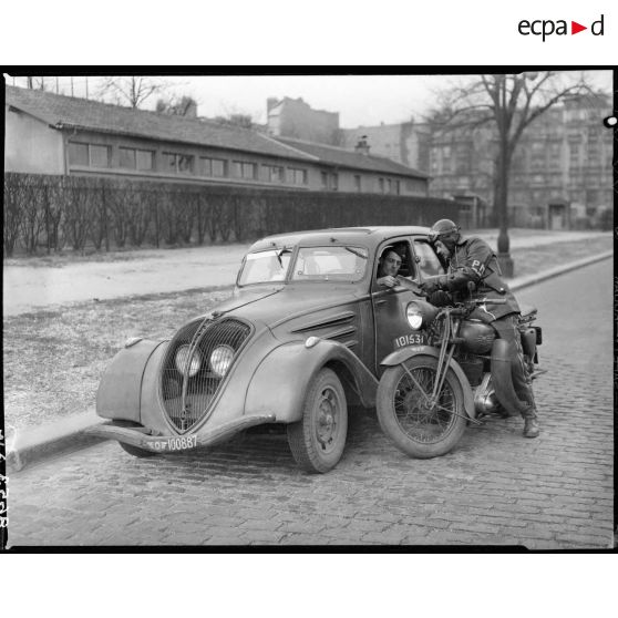 Les activités de la gendarmerie de l'air à Balard et route d'Auteuil.
