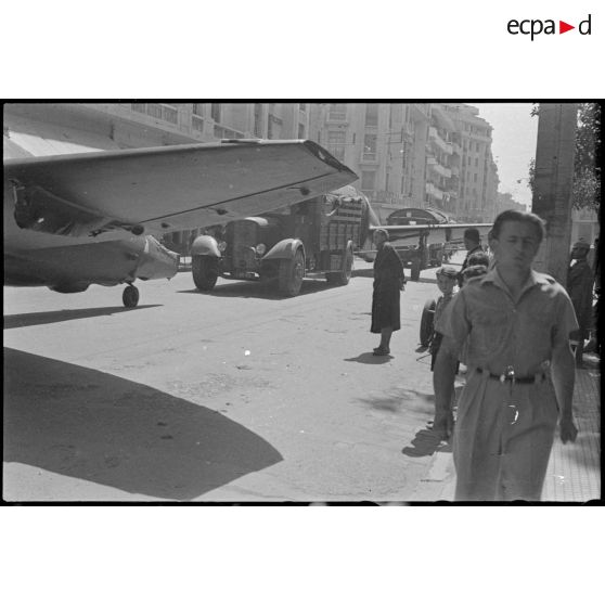 Acheminement des avions du port vers la chaîne de montage au Maroc, à Casablanca.