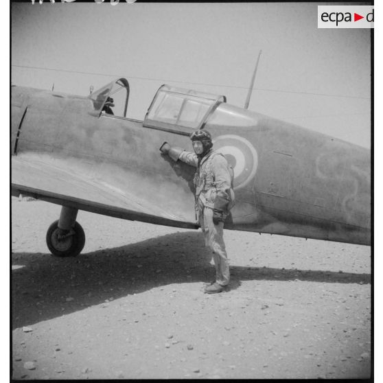 Pilote de Curtiss avant son envol.