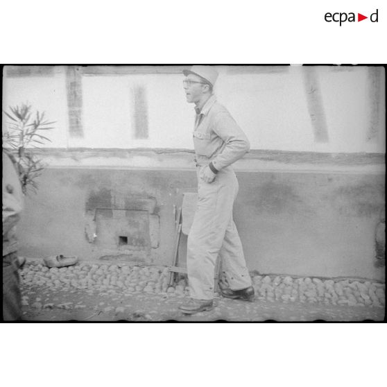 Soldat, probablement de la 2e DB (Division blindée) dans le Haut-Rhin. [description provisoire]