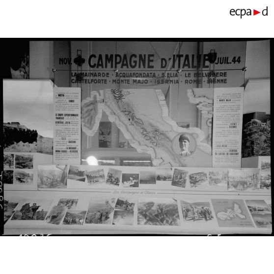 Exposition "Français, voici notre Armée" à Paris. [description provisoire]