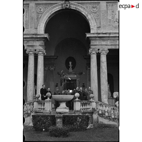 Italie : Visite de la Villa Médicis à Rome. [description provisoire]
