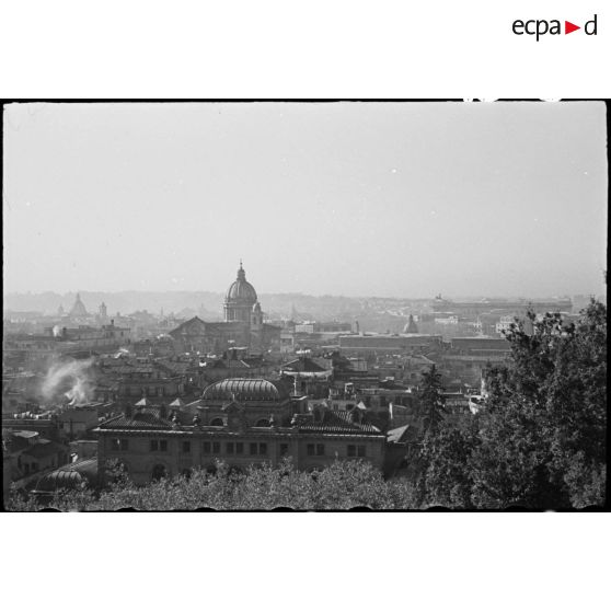 Italie : Visite de la Villa Médicis à Rome. [description provisoire]