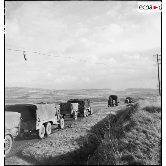 Bataille d'Alsace : La 2e DB au repos à Obernai. [description provisoire]