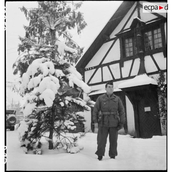 Bataille d'Alsace : La 2e DB au repos à Obernai. [description provisoire]