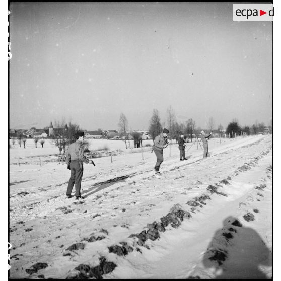 Bataille d'Alsace : La 2e DB au repos à Obernai. [description provisoire]