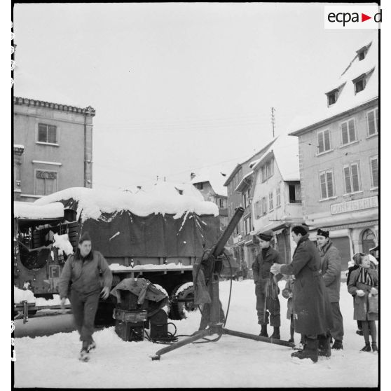 Bataille d'Alsace : La 2e DB au repos à Obernai. [description provisoire]