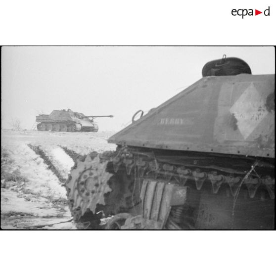 Bataille d'Alsace : La 4e DMM (Division marocaine de montagne) dans la région de Thann. [description provisoire]