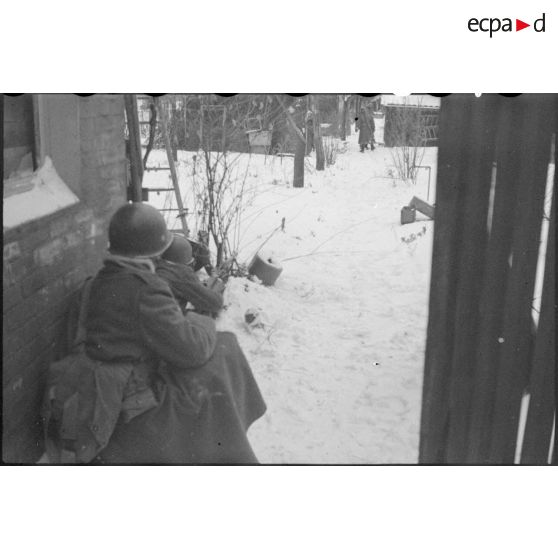 Bataille d'Alsace : La 4e DMM (Division marocaine de montagne) dans la région de Thann. [description provisoire]