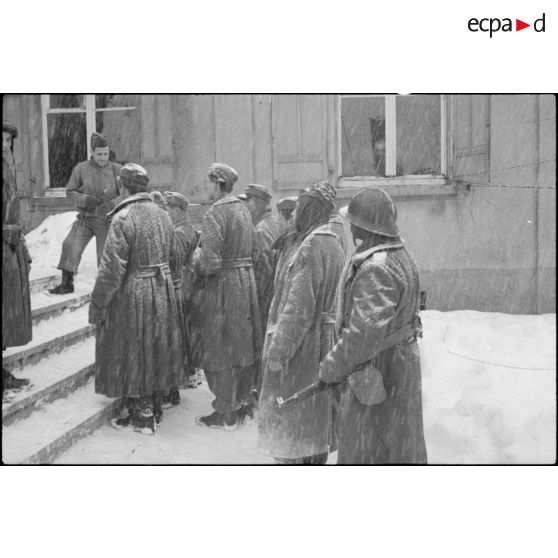 Bataille d'Alsace : La 4e DMM (Division marocaine de montagne) dans la région de Thann. [description provisoire]