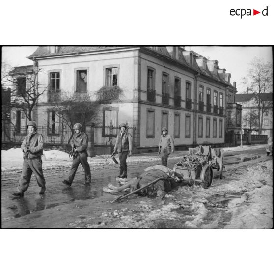 Bataille d'Alsace : La libération de Colmar. (2/13) [description provisoire]