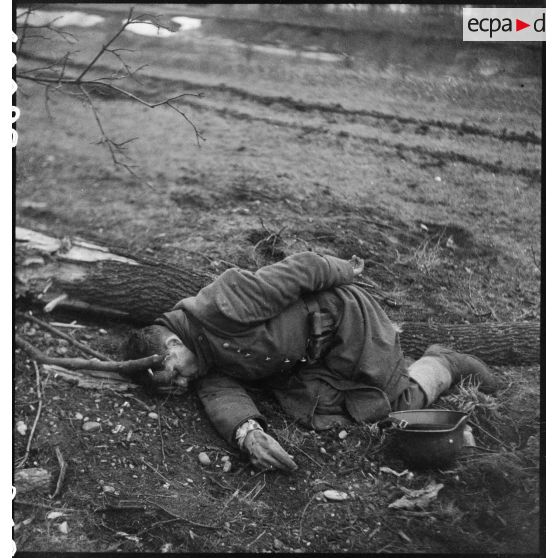 Cadavres de soldats allemands. [description provisoire]