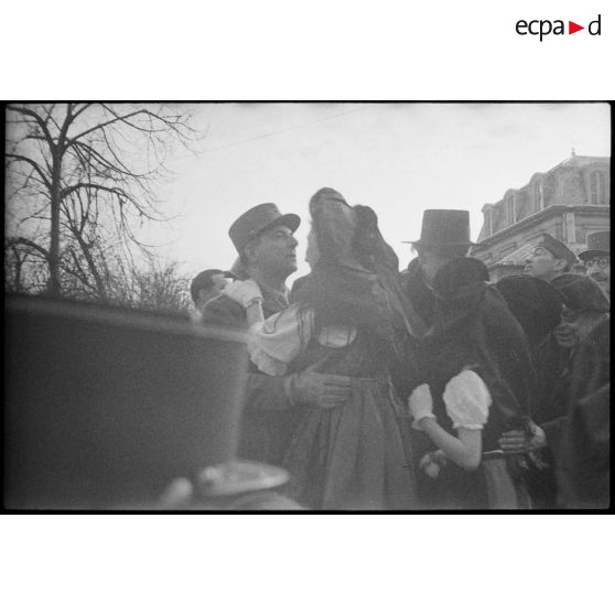 Bataille d'Alsace : Cérémonie célébrant la libération de Colmar. (7/13) [description provisoire]