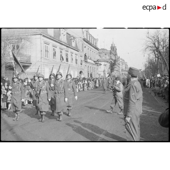 Bataille d'Alsace : Cérémonie célébrant la libération de Colmar. (7/13) [description provisoire]