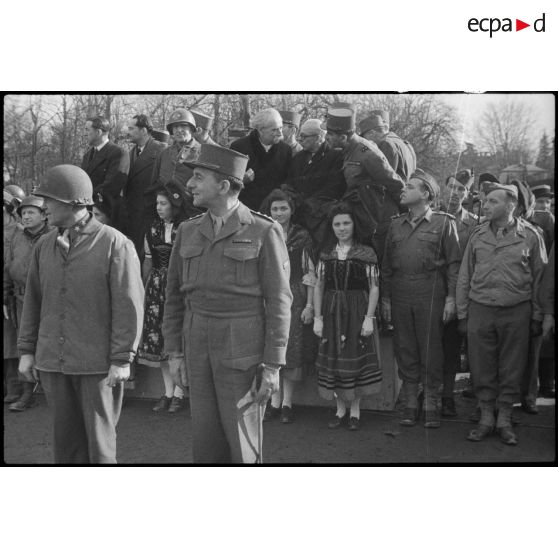 Bataille d'Alsace : Cérémonie célébrant la libération de Colmar. (7/13) [description provisoire]